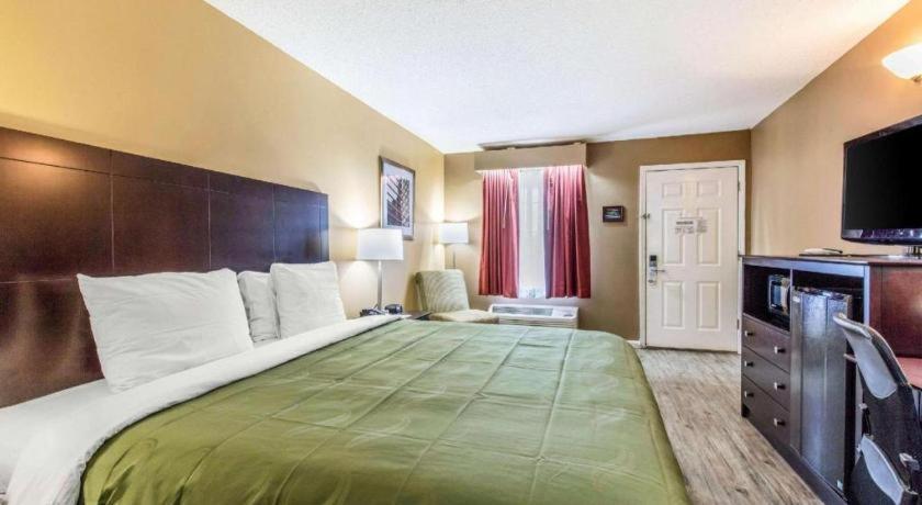 Quality I-20 Exit 108 Hotel
