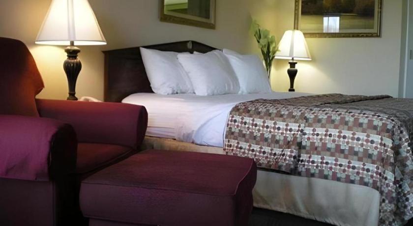 Hotel Quality I-20 Exit 108 2*