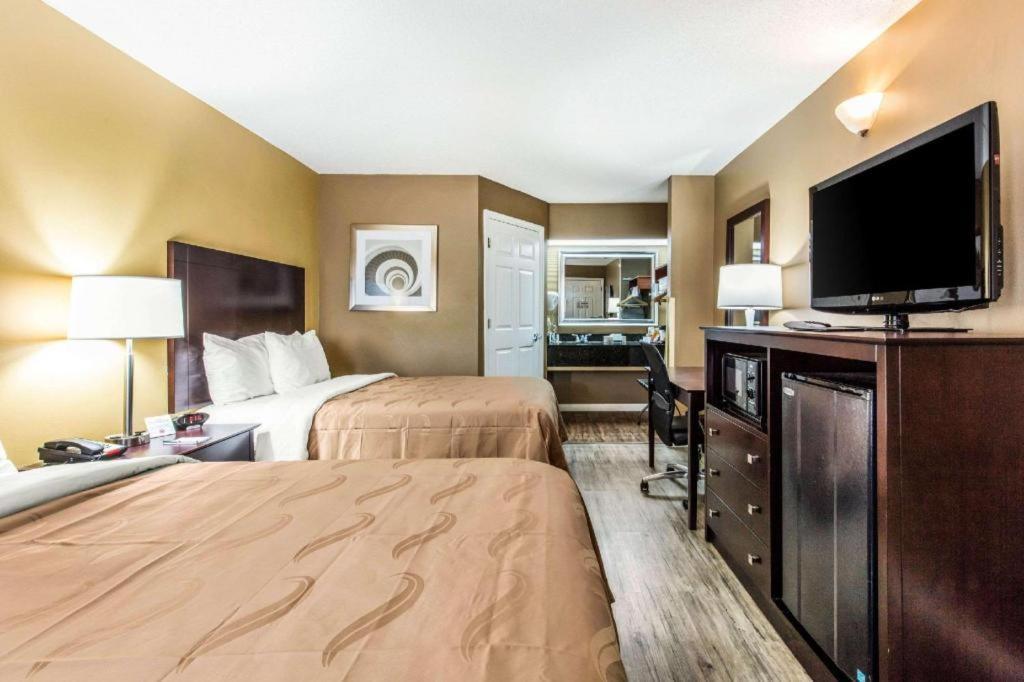 Quality I-20 Exit 108 Hotel 2*