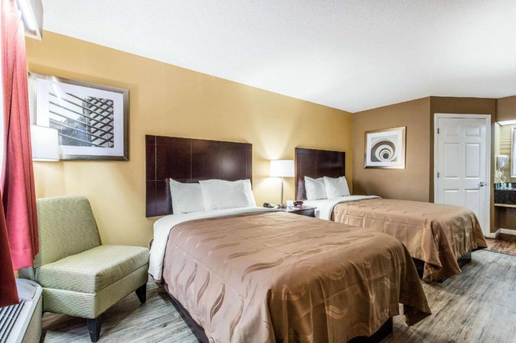 Quality I-20 Exit 108 Hotel 2*