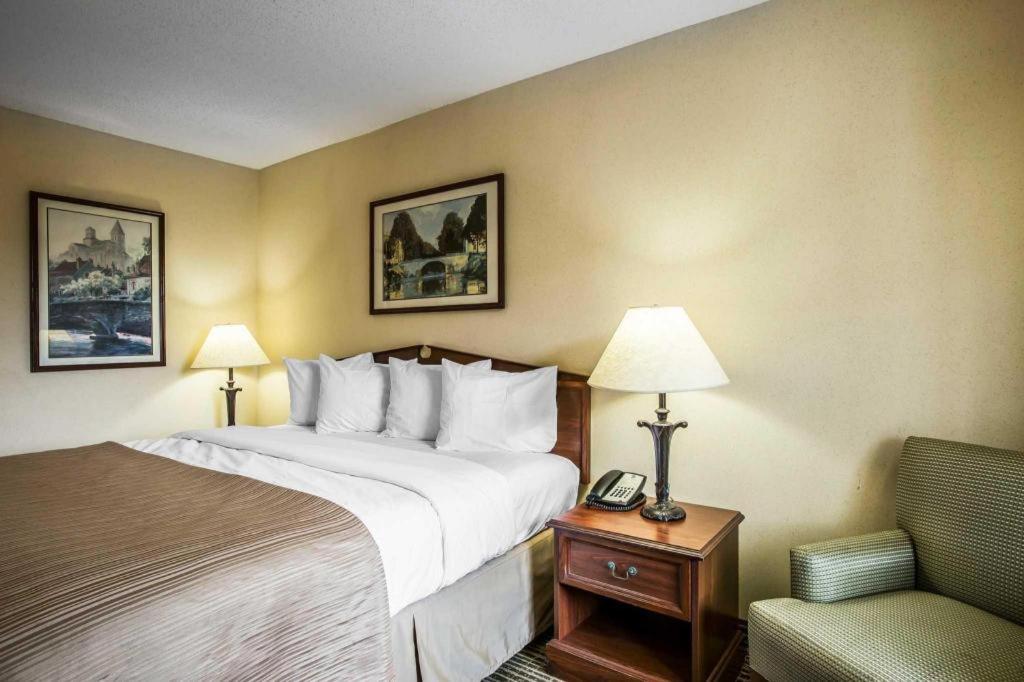 Quality I-20 Exit 108 Hotel