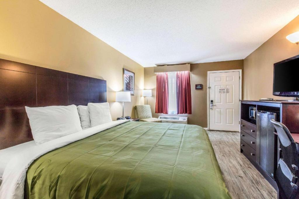 Quality I-20 Exit 108 Hotel Bessemer