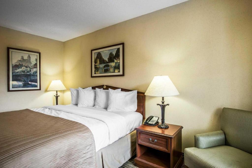 Hotel Quality I-20 Exit 108 Bessemer